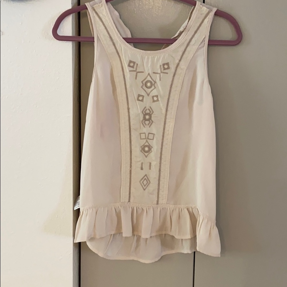 Sleeveless blouse